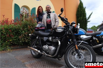 Michael et Tania avec leur Triumph Bonneville T100 en A2