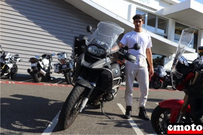 Guillaume et sa R 1200 GSA chez BMW Grand Prix Motos Annecy