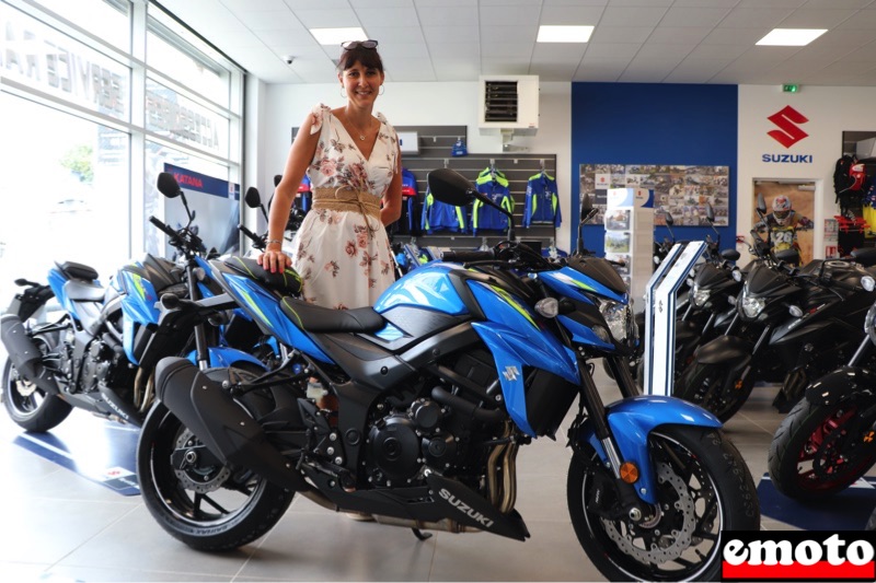 Myriam et sa Suzuki GSXS 750 A2 chez Moto Concept 57, myriam et sa suzuki gsxs 750 a2 chez moto concept 57