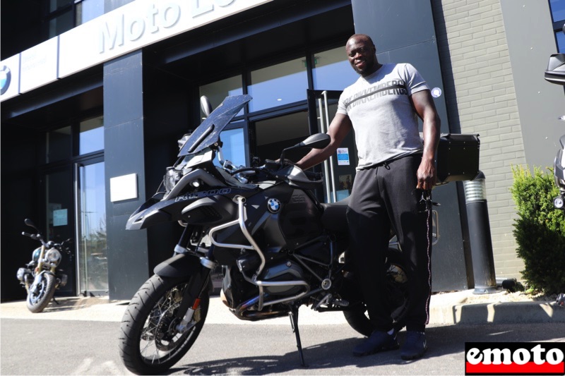 Bambia et sa BMW R 1200 GS Adventure chez Moto Loft, bambia et sa bmw r 1200 gs adventure chez moto loft