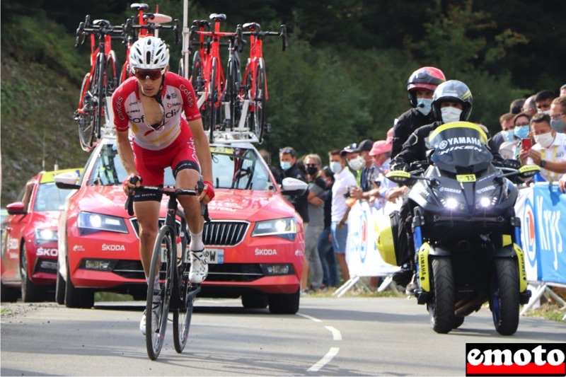 les yamaha niken sont les motos officielles du tour de france