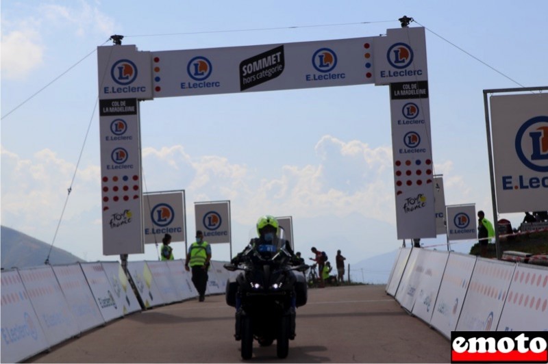 patrice passe en tete au sommet du col de la madeleine