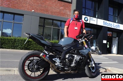 Wesley et sa BMW S1000R chez Moto Loft à Gennevilliers