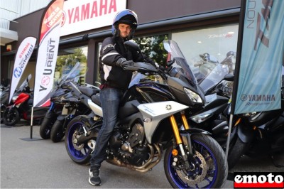 Alexandre et sa Tracer 900 GT chez Yamaha Team Menduni