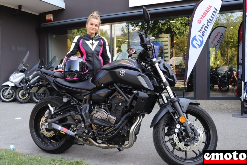 Clara et sa Yamaha MT 07 chez Yamaha Team Menduni à Grenoble, clara et sa yamaha mt 07 chez team menduni a grenoble