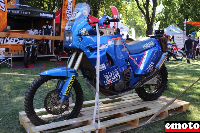 yamaha tenere de stephane peterhansel sur le paris tripoli dakar en 1990