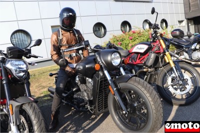 Julien et sa future Indian Scout Bobber chez Indian Mulhouse