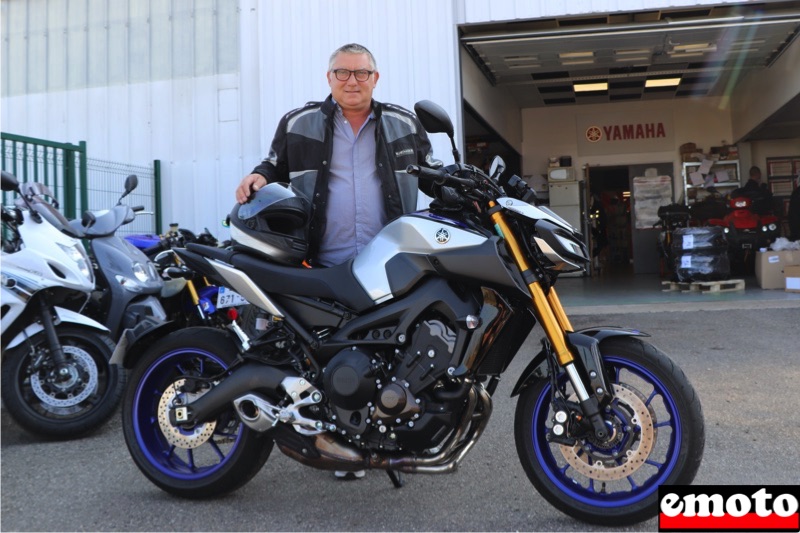 Jean-Christophe et sa Yamaha MT 09 SP chez MotoAin Yamaha, jean christophe et sa yamaha mt 09 sp chez motoain