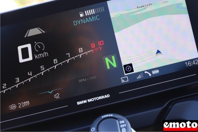 Essai BMW 1250 RT 2021 : le grand écran, on valide ou pas ?