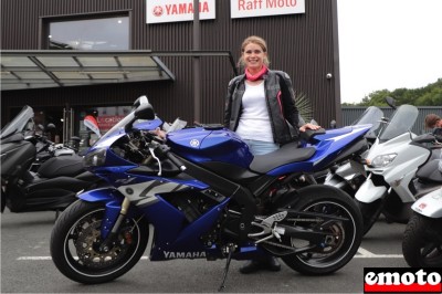 Yamaha R1 de Christelle chez Raff Moto à Anglet