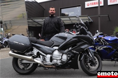 Yamaha FJR 1300 méca de Jonathan chez Raff Moto à Anglet