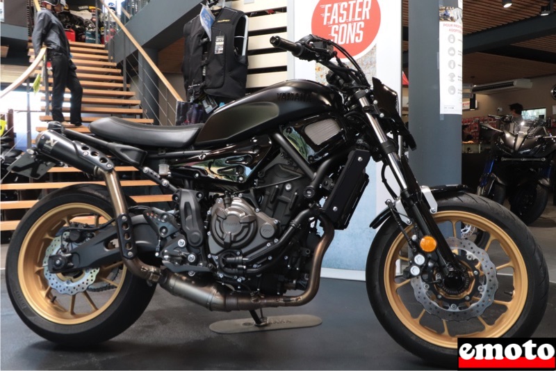 yamaha xsr 700 par raff moto