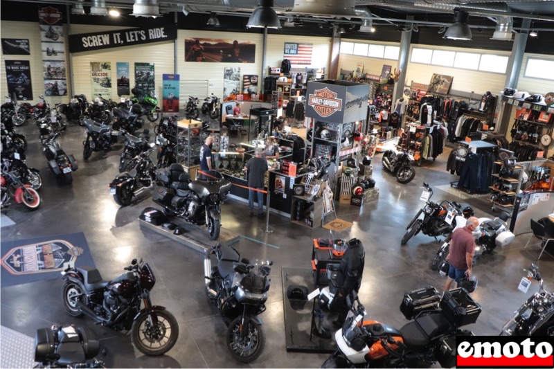 harley davidson avignon 1200 m2 consacres a la marque americaine harley davidson avignon 1200 m2 consacres a la marque americaine