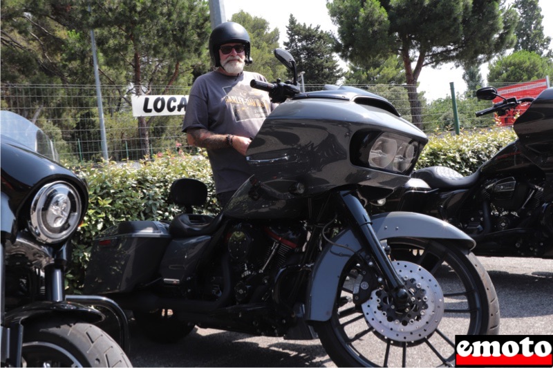Harley-Davidson Road Glide CVO d'Olivier chez Macadam Moto, harley davidson road glide cvo dolivier chez macadam moto