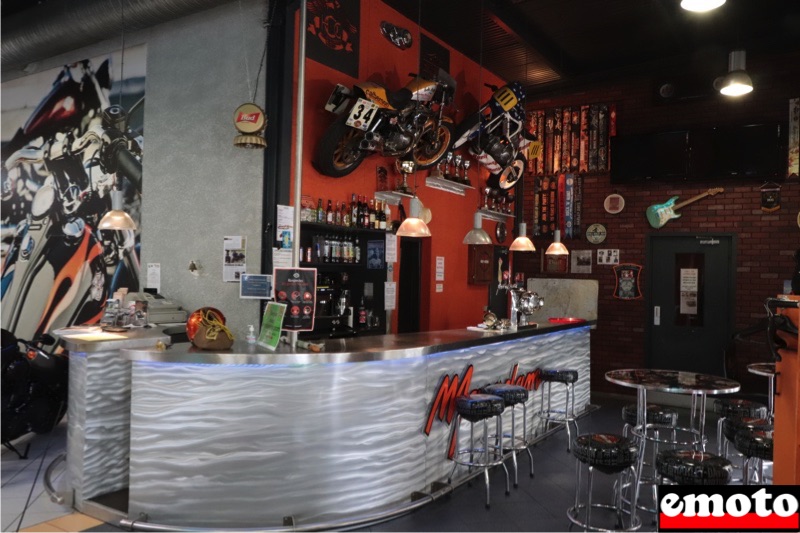 bar du macadam cafe dans la concession bar du macadam cafe dans la concession