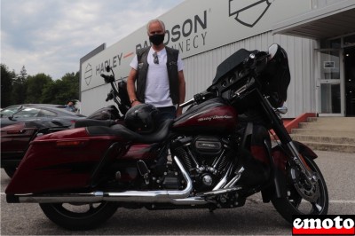 Harley-Davidson Street Glide CVO de Denis chez H-D Annecy