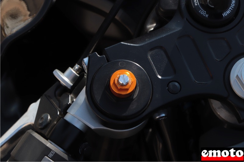 fourche entierement reglable a gauche le compression fourche entierement reglable a gauche le compression