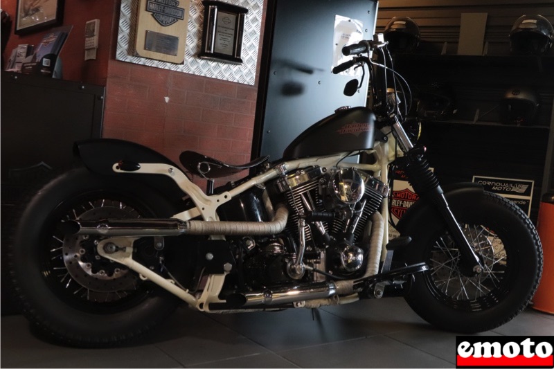 cadre blanc pour ce softail heritage