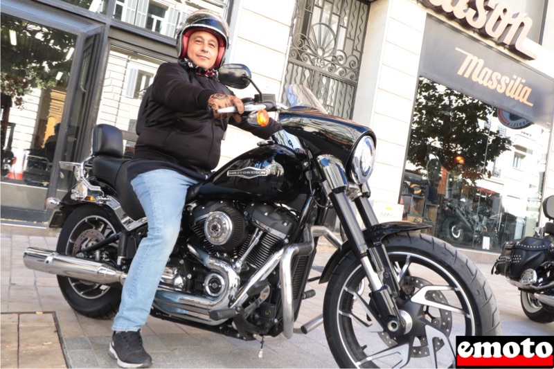 Harley-Davidson Sport Glide de Denis chez H-D Massilia, harley davidson sport glide de denis chez h d massilia