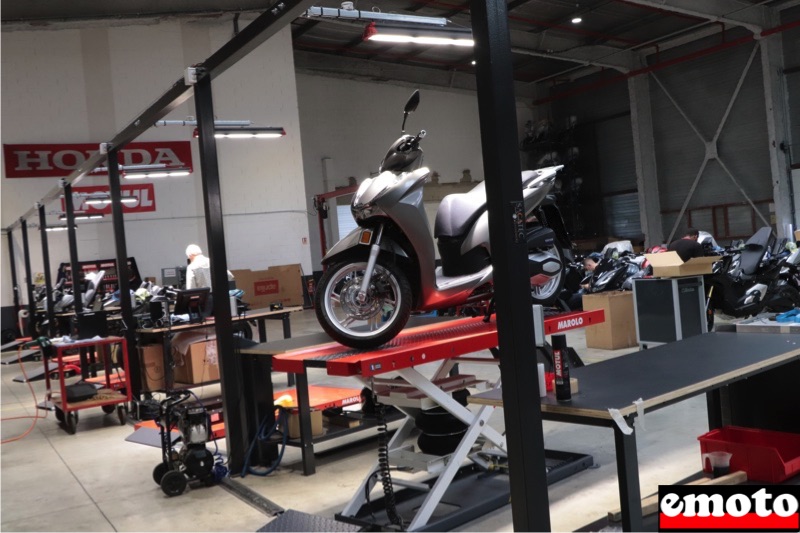 coin honda pour la mise en route des deux roues