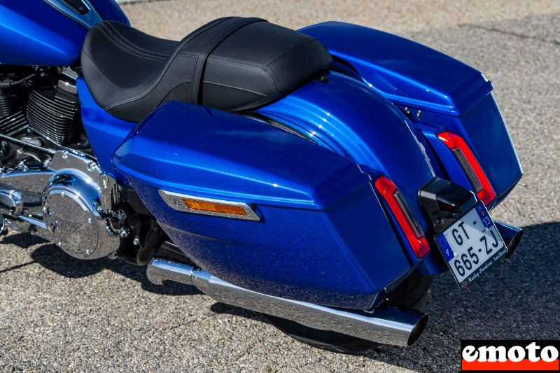 les valises evoluent en douceur elles aussi mais les feux changent les valises evoluent en douceur elles aussi mais les feux changent