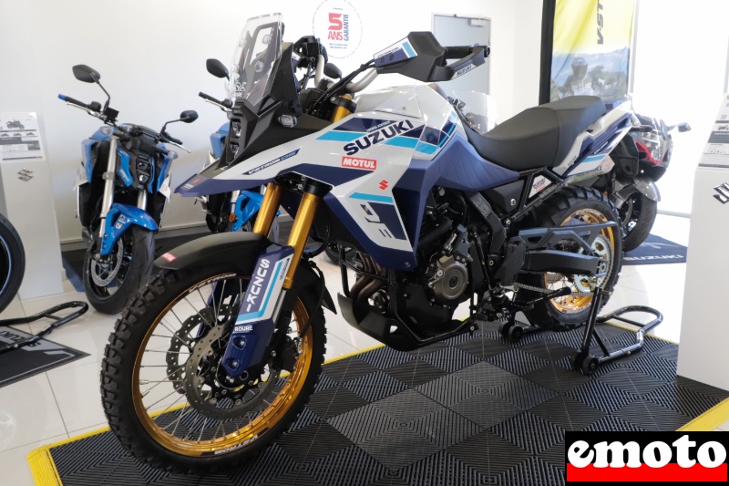 suzuki v strom 800 de avec une deco djebel