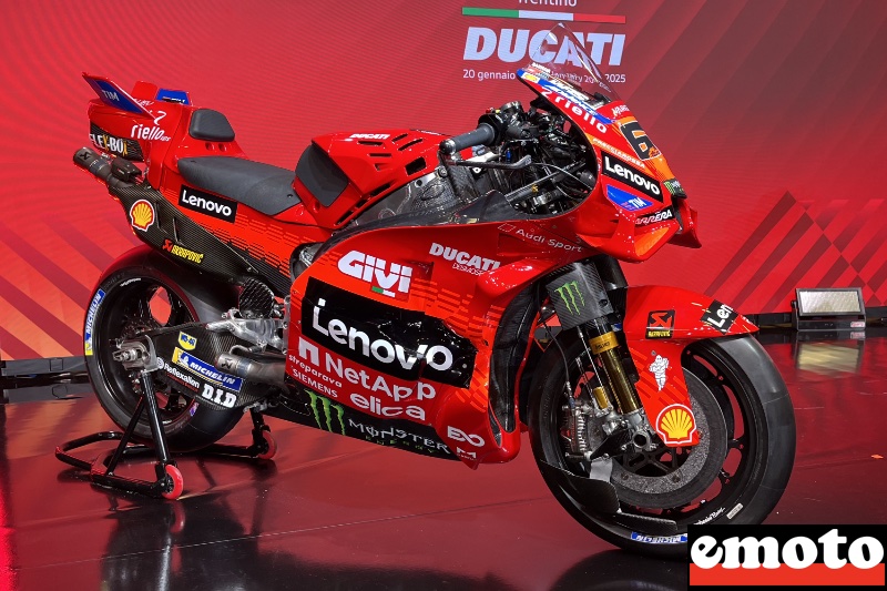 desmosedici gp25 de francesco bagnaia desmosedici gp25 de francesco bagnaia