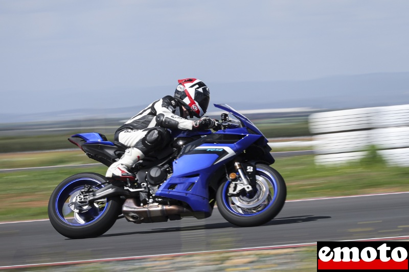 Essai Yamaha R9, 5 points à retenir, essai yamaha r9 5 points a retenir Essai Yamaha R9, 5 points à retenir, essai yamaha r9 5 points a retenir