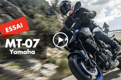 Essai vidéo Yamaha MT-07 2025 standard et Y-AMT