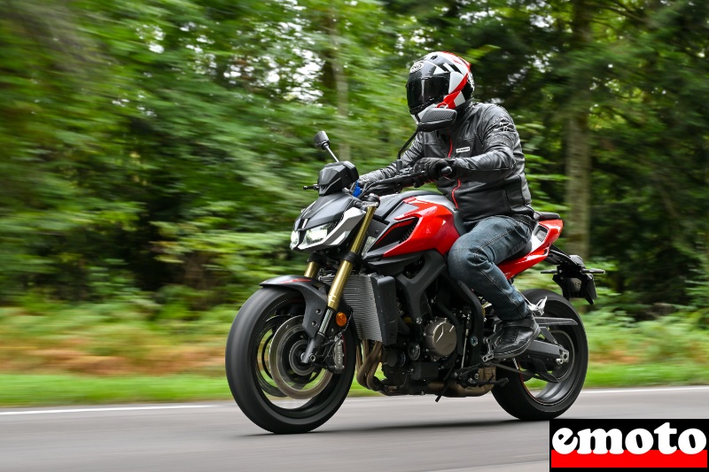 Essai QJ Motor SRK800, les points à retenir, essai qj motor srk800 les points a retenir