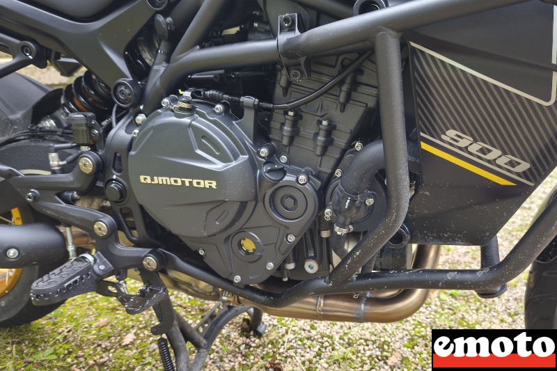 moteur bicylindre en ligne de 904 cm3 de 95 chevaux et 90 nm moteur bicylindre en ligne de 904 cm3 de 95 chevaux et 90 nm