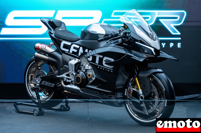 cfmoto v4 1000 sr rr eicma 2025