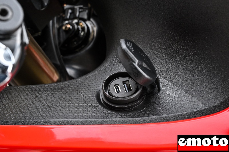 prises usb a et usb c de serie prises usb a et usb c de serie