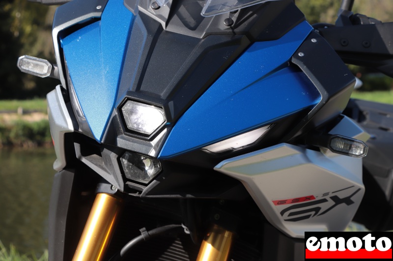 optiques communs avec la gsxs 1000 gt mais la face avant est plus dynamique sur la gx