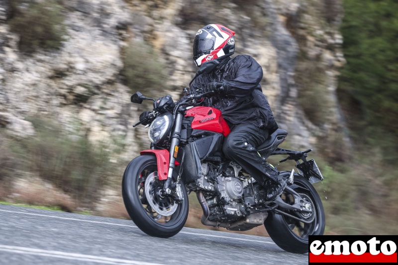 Essai Ducati Monster 2026, les points à retenir, essai ducati monster 2026 les points a retenir
