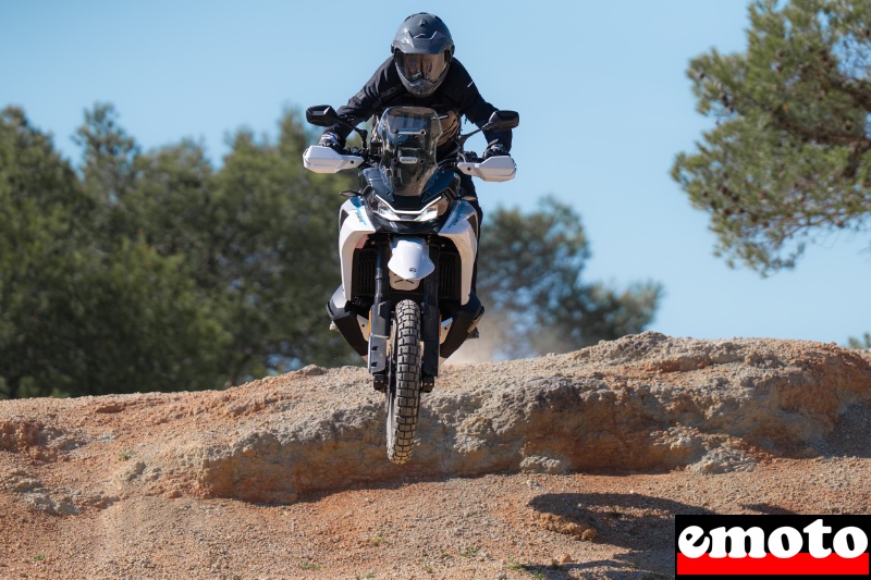 Essai CF Moto 1000 MT-X, 5 points à retenir, essai cf moto 1000 mt x 5 points a retenir Essai CF Moto 1000 MT-X, 5 points à retenir, essai cf moto 1000 mt x 5 points a retenir