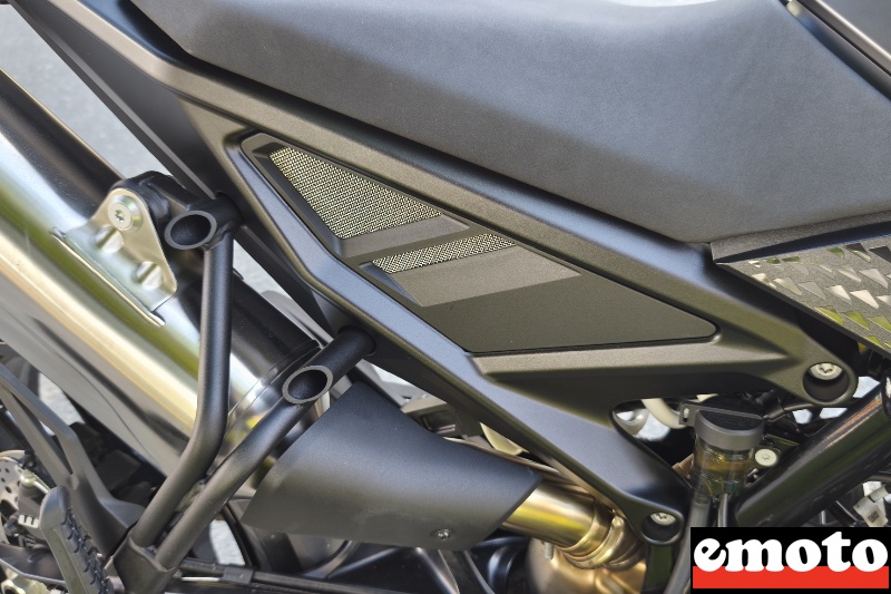 boucle arriere en aluminium totalement nouvelle