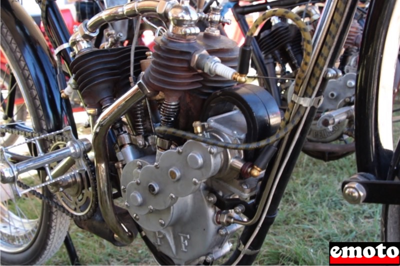 Coupes Moto Légende 2019, coupes moto legende dans le village des clubs Coupes Moto Légende 2019, coupes moto legende dans le village des clubs